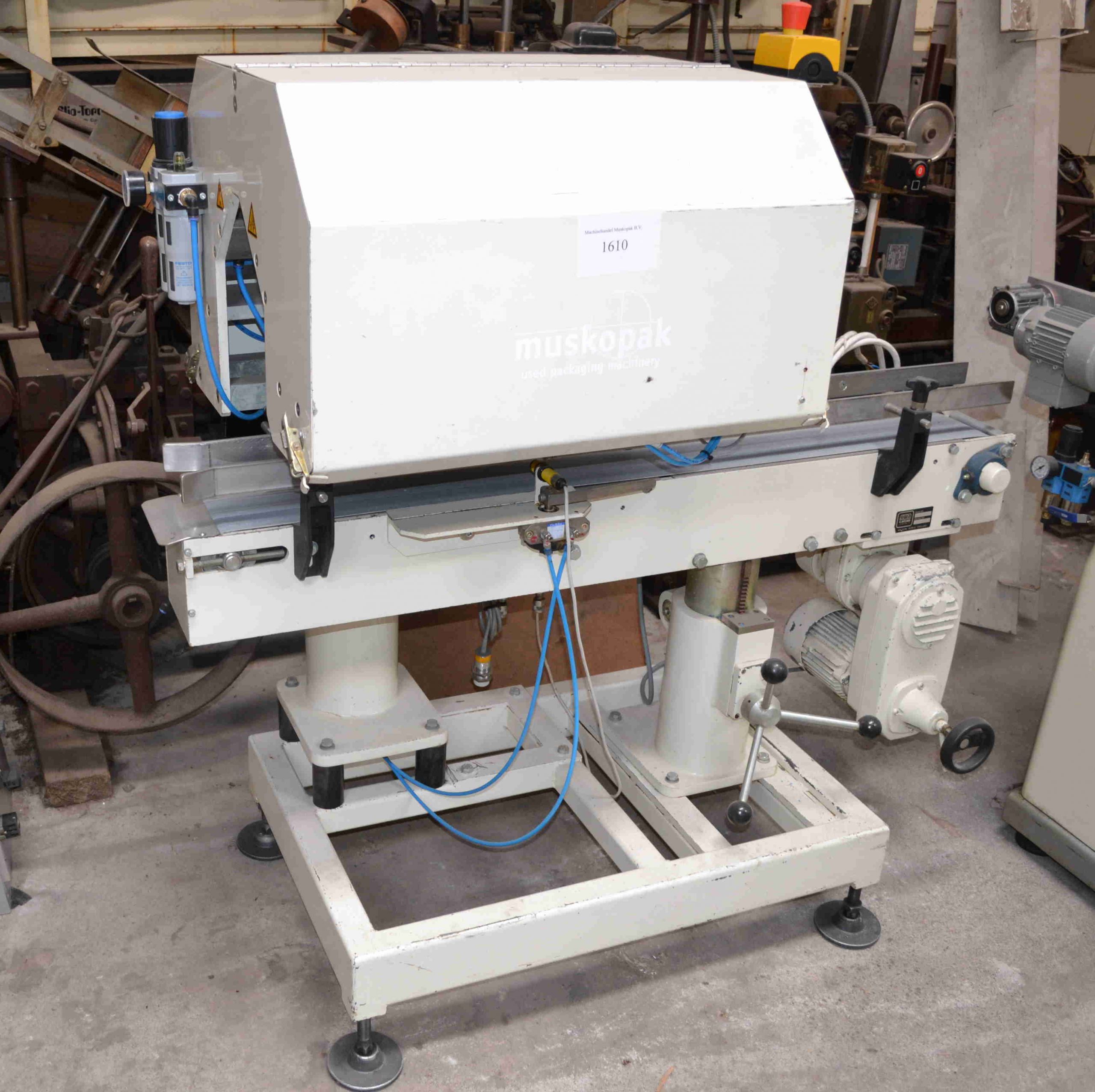 GWA Webb Gusset belt machine